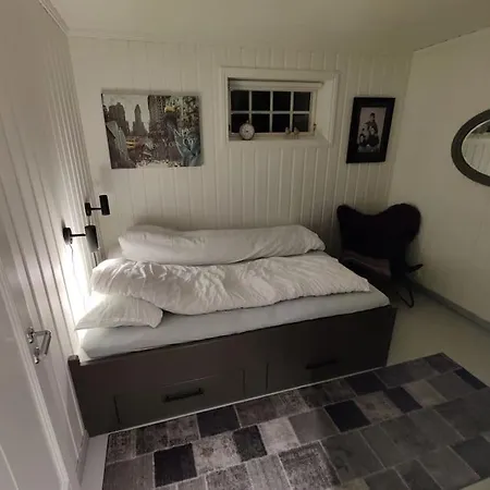 Villa Fritt Beliggende Stor Enebolig Med Hoy Standard