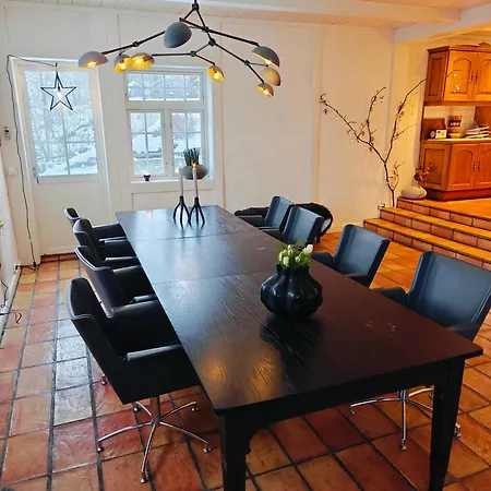Fritt Beliggende Stor Enebolig Med Hoy Standard Villa *
