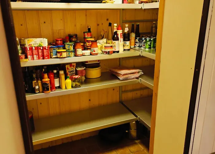 Fritt Beliggende Stor Enebolig Med Hoy Standard